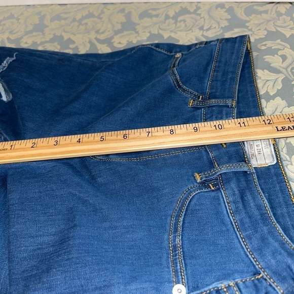 Free People High Rise Skinny Jeans Size 28 R Blue Denim Distressed - Picture 7 of 7